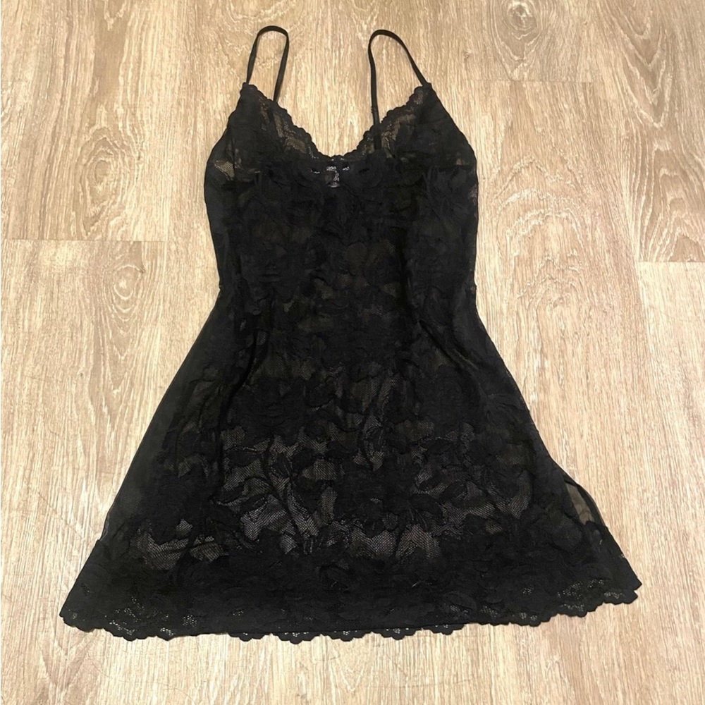 VICTORIAS SECRET BLACK MESH DRESS